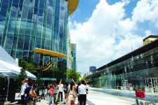 法人税免除も一部適用され、直接投資が活発