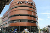 大型ショッピングモールGatewayEkamai