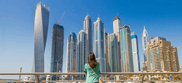 高層ビルが立ち並ぶドバイ