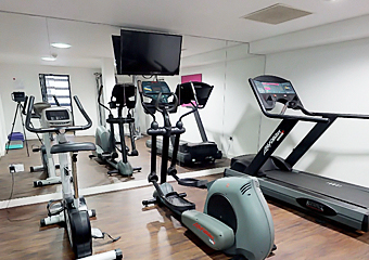 今回ご紹介する物件のジム