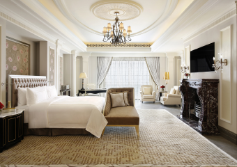 Armani Residence ベッドルーム