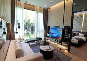 インプレッション・エカマイ・リビング