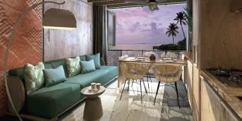 LAVAYA ACホテルbyマリオット室内