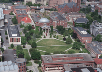 シラキュース大学のキャンパス