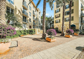 ウエスト・パーム・ビーチ駅周辺のコンドミニアム